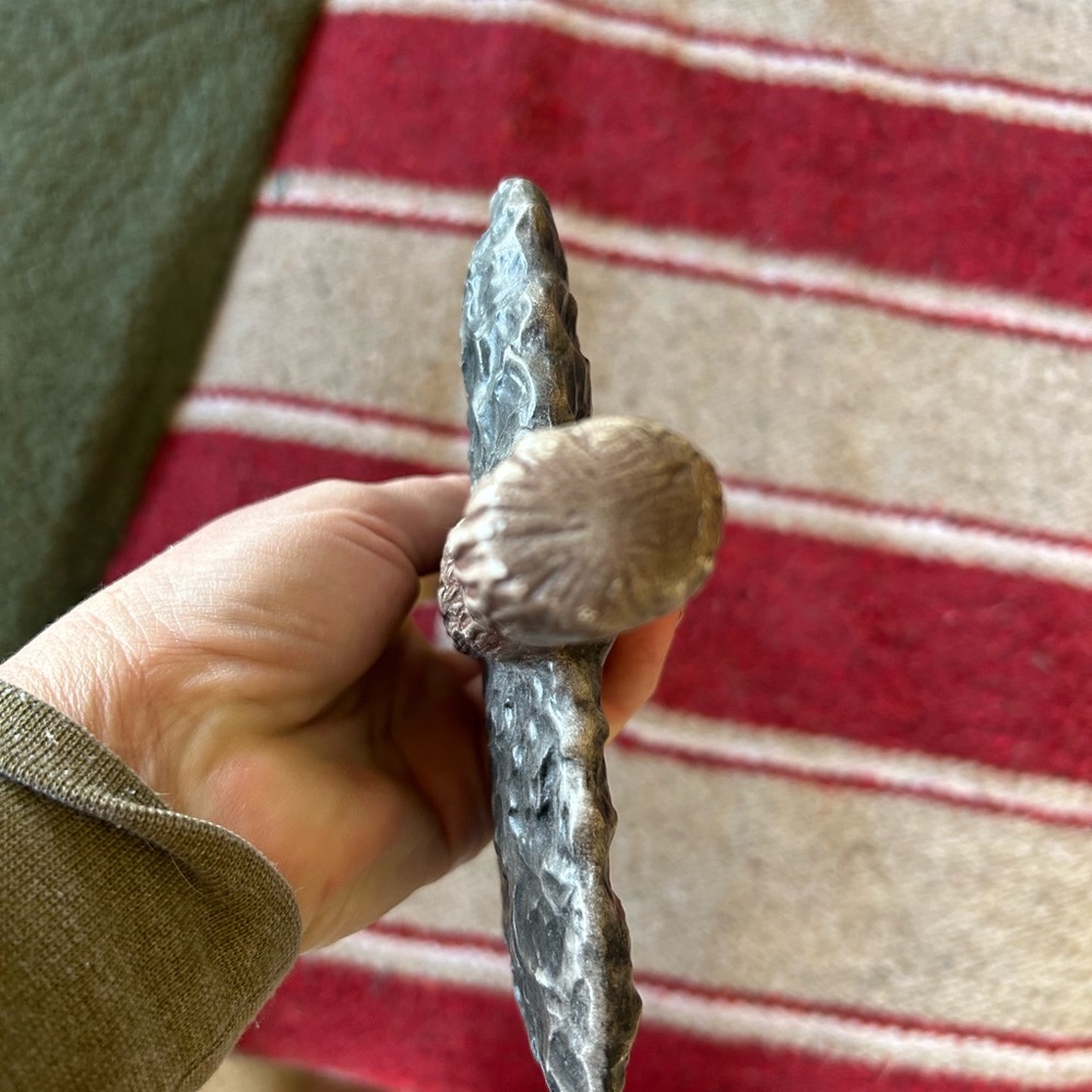 Handcrafted ceramic vintage tomahawk with Colorful Accents decorative - Picture 11 of 11
